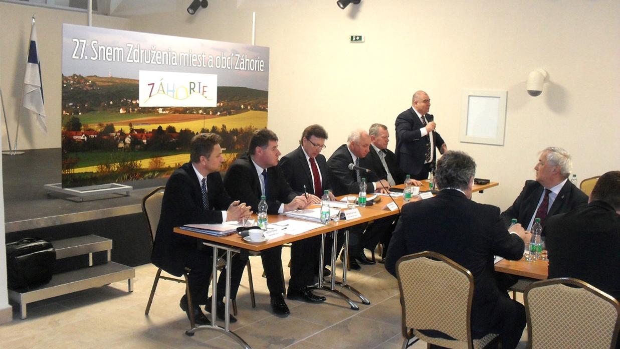 Na Záhorí dominovali legislatívne témy
