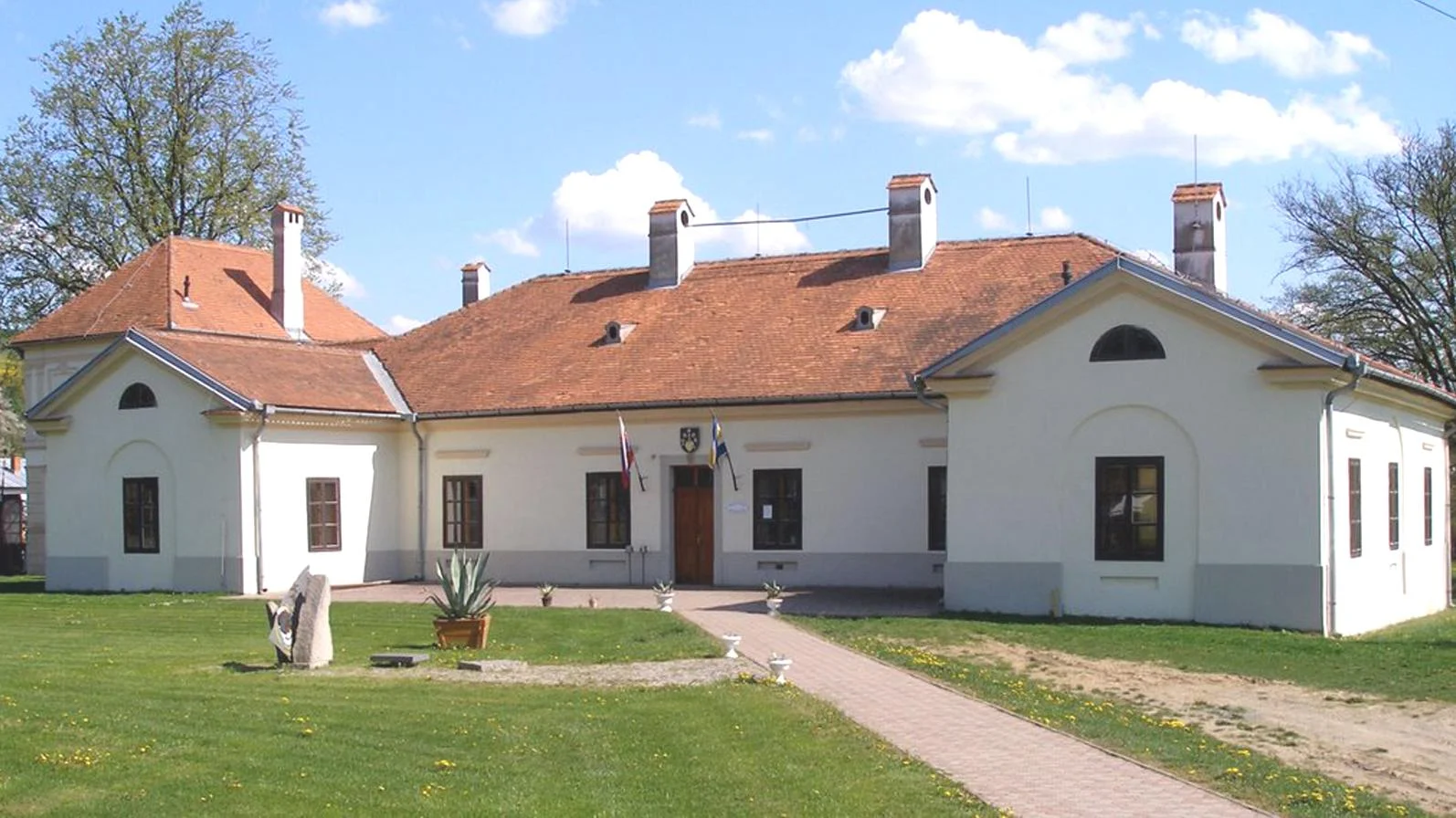 V Radaticiach chcú okolo miestneho kaštieľa zriadiť park