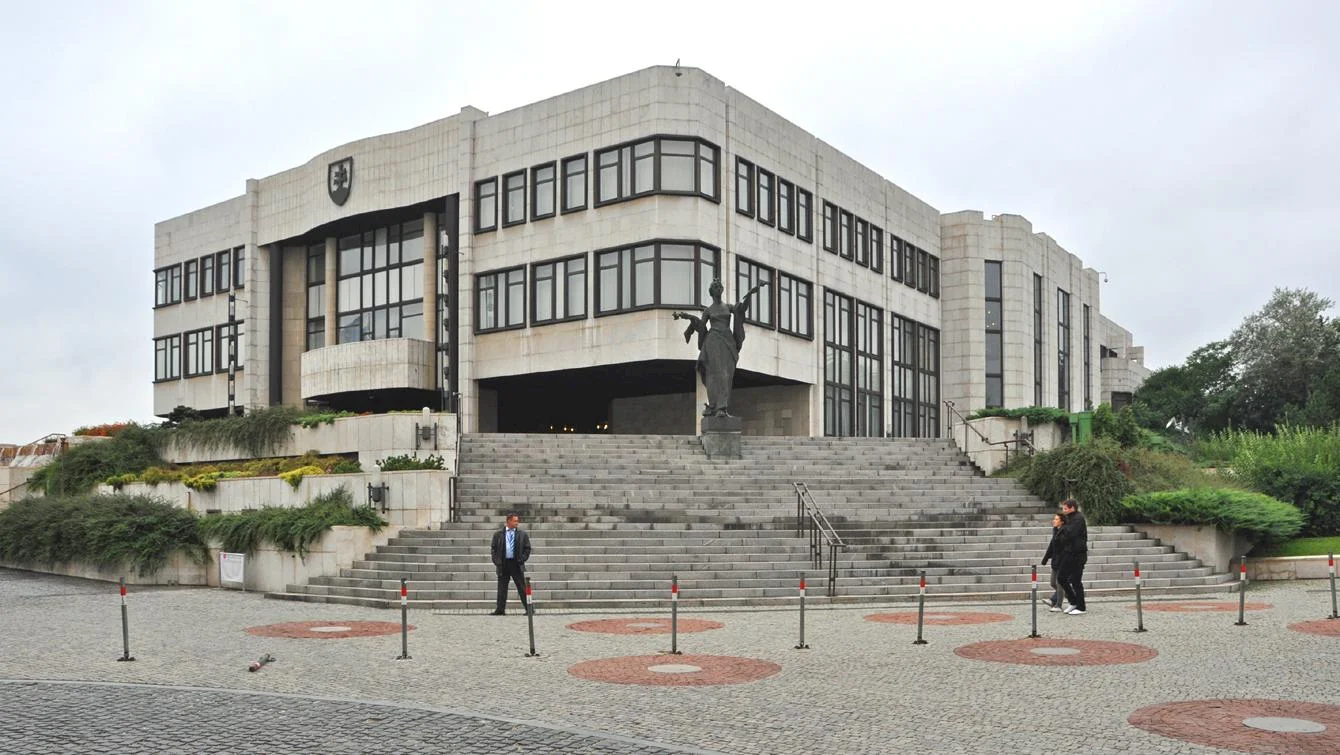 V budovách NR SR separujú odpad upratovačky