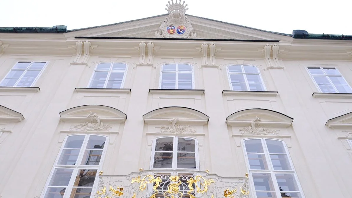 Fasáda Mirbachovho paláca v Bratislave je už zreštaurovaná