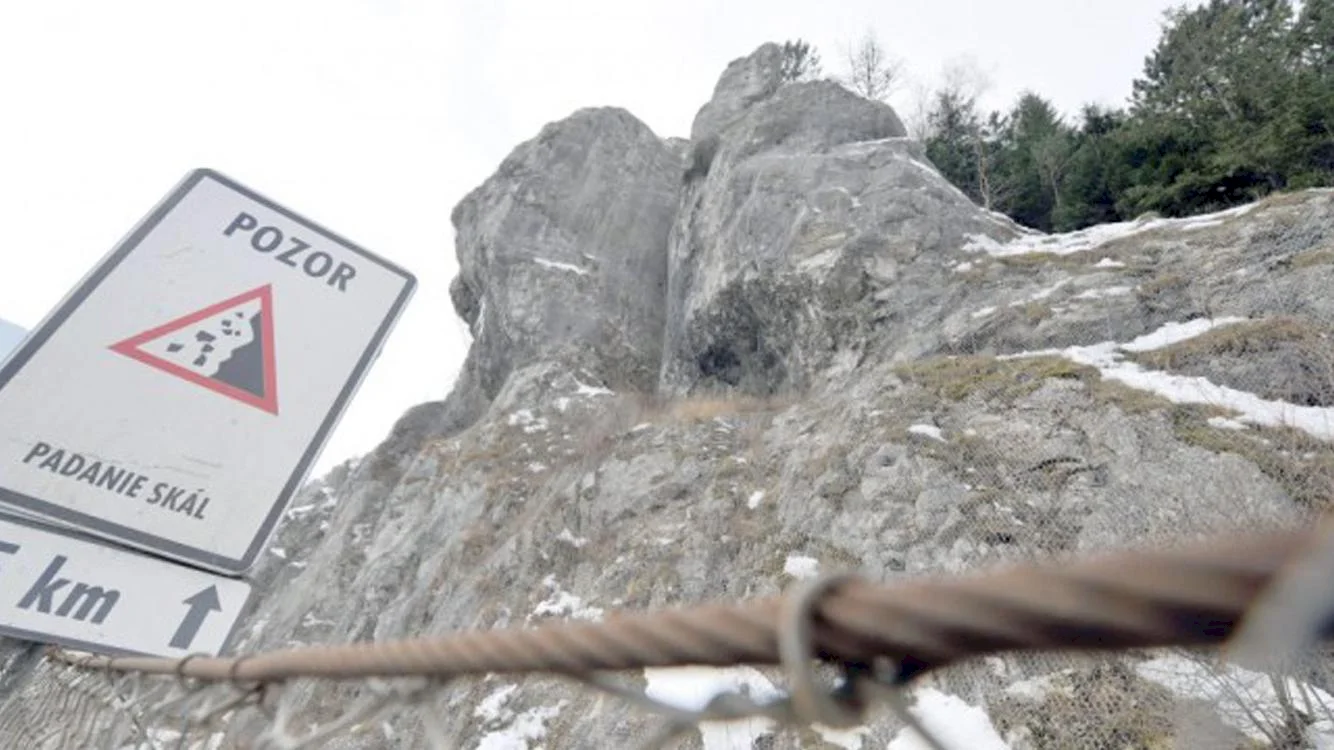 Skalné bralo Strečno bude sanovať spoločnosť ARCADIS CZ