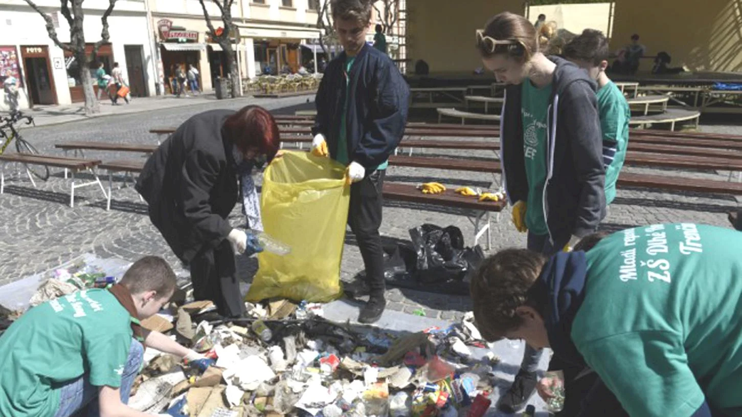 Do kampane za menej odpadu Litter Less sa tento rok zapojí 16 škôl