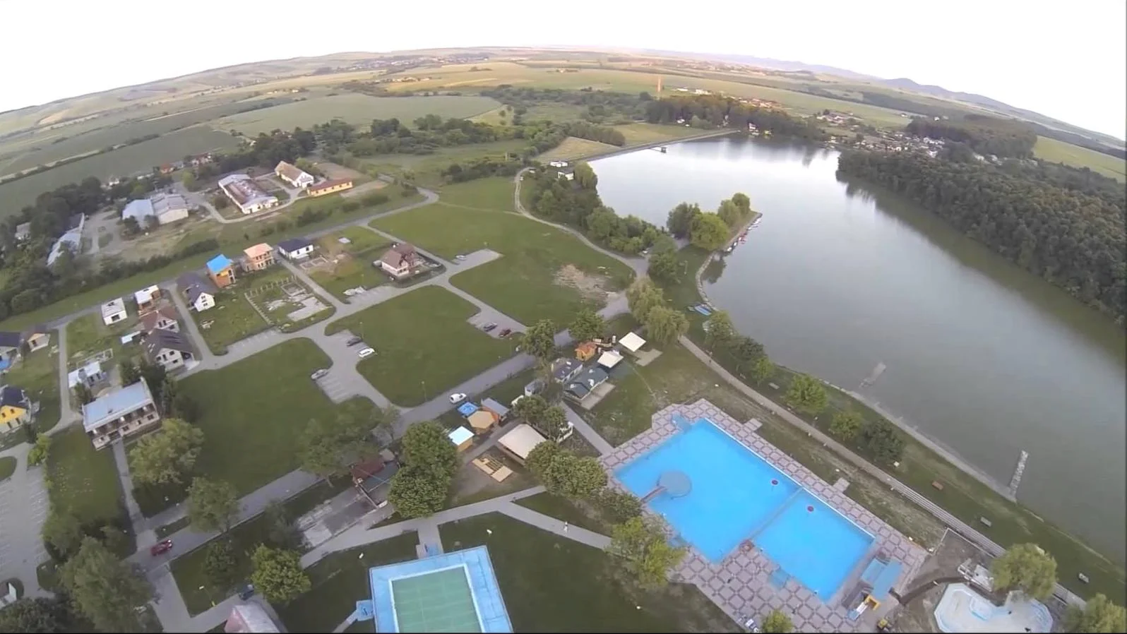 Kempingom roka 2016 sa stal Kemping na Kurinci