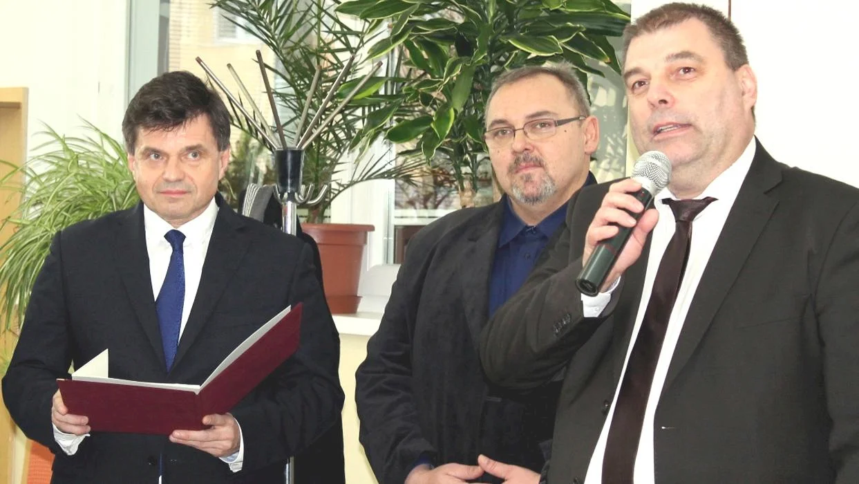 Žiaci v Bánovciach nad Bebravou dostali vysvedčenia priamo od ministra