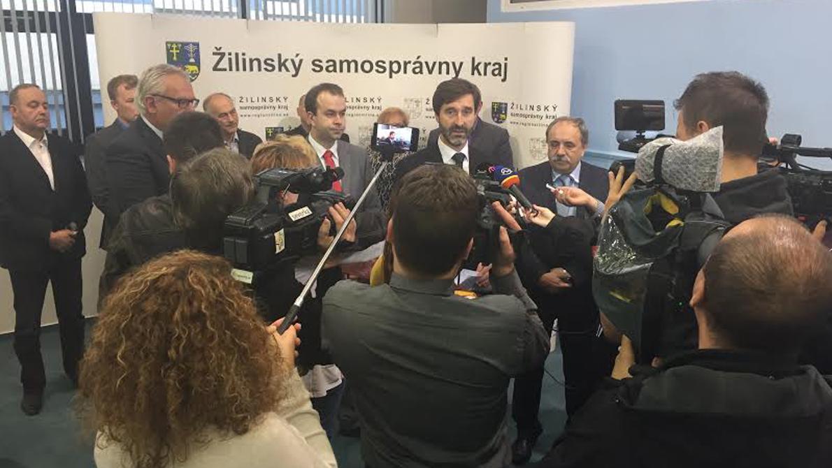 Dopravná situácia je neúnosná. Musíme uvoľniť dlhovú brzdu