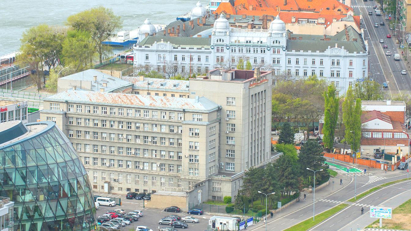 Na vybraných orgánoch štátnej správy pribudnú analytické útvary