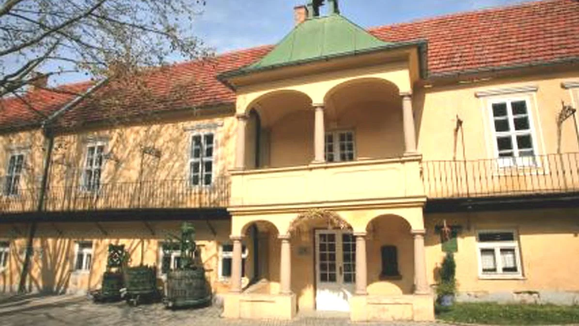 Kaštieľ v Modre je bližšie k rekonštrukcii