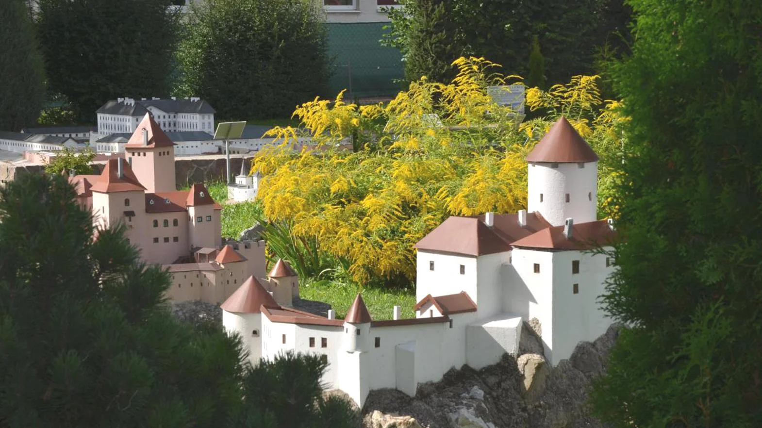 Nočná prehliadka parku miniatúr