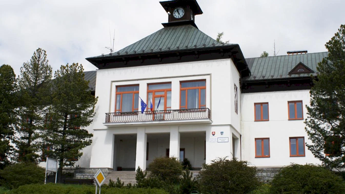 Mesto chce v boji o miliónové pozemky požiadať o pomoc aj NR SR