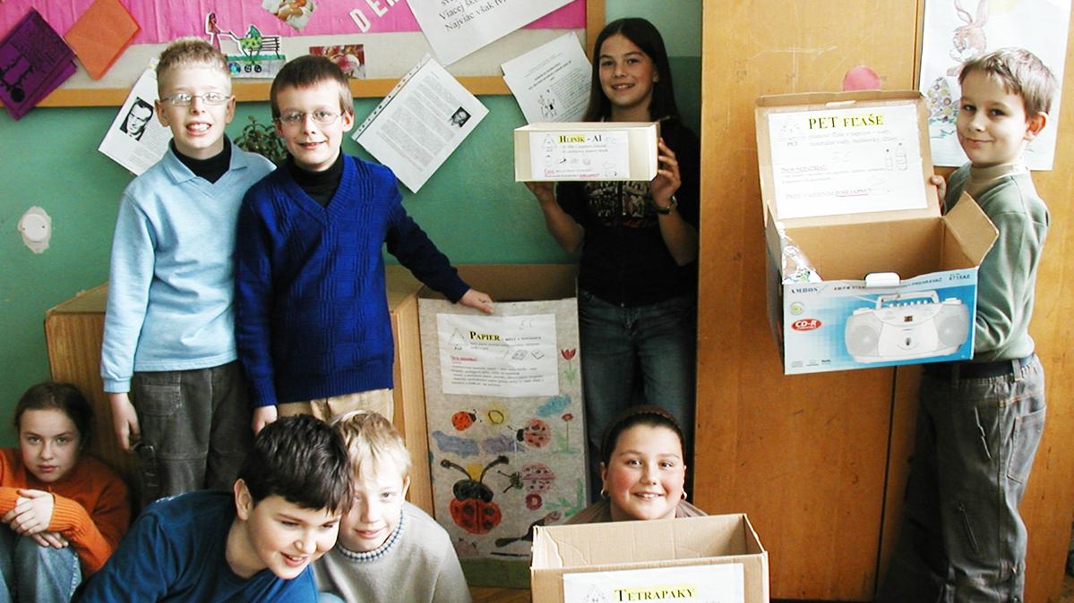 Školské nádoby na triedený zber si žiaci môžu zhotoviť aj sami