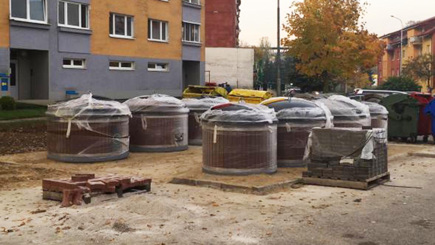Na sídlisku Mostná spustili projekt vertikálneho zberu odpadu