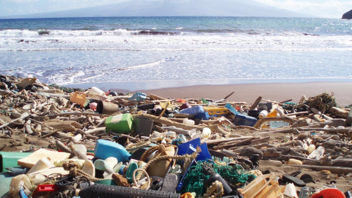 Globálna kríza s plastmi pokračuje bez globálneho riešenia