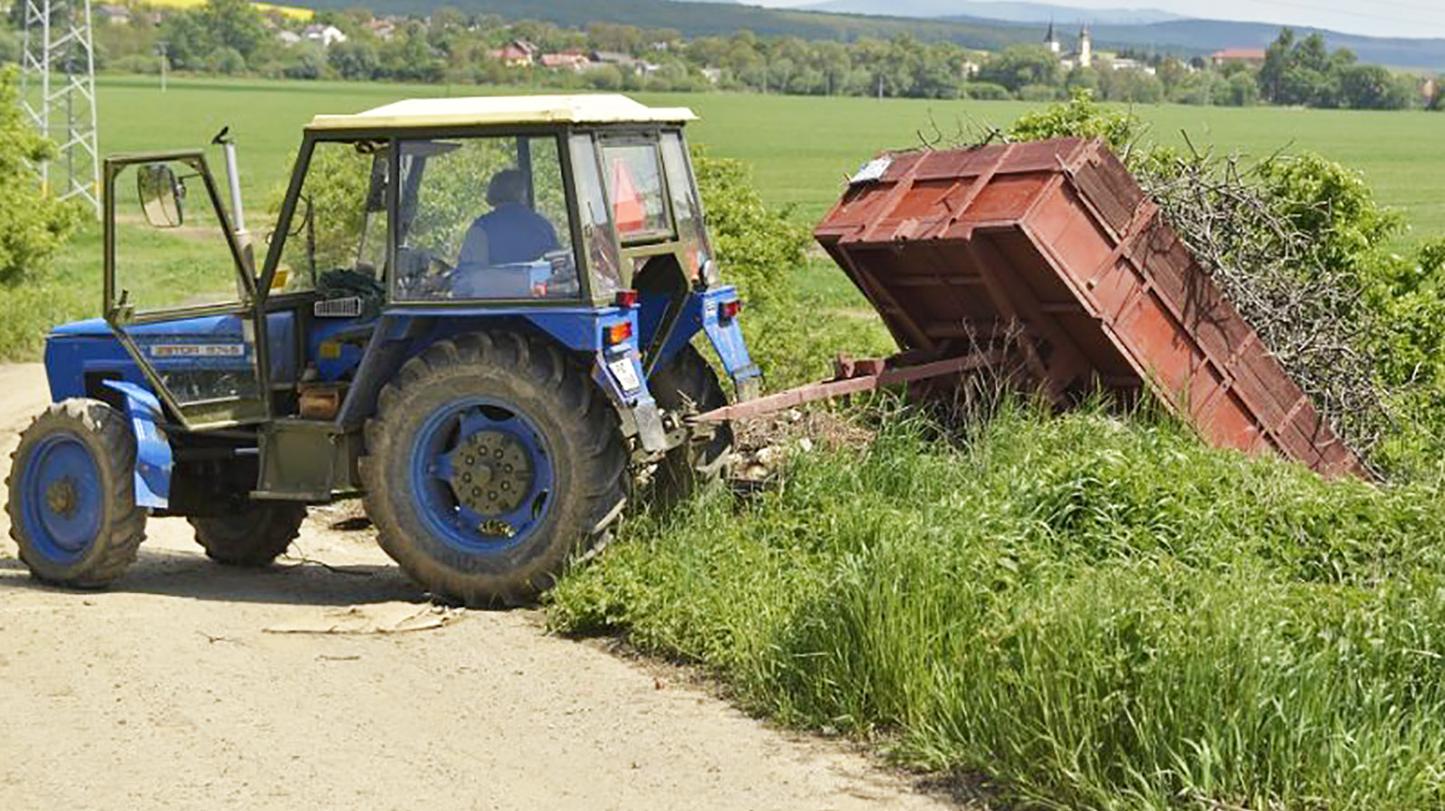 Preveria sociálne zariadenia či efektivitu lesného a odpadového hospodárstva