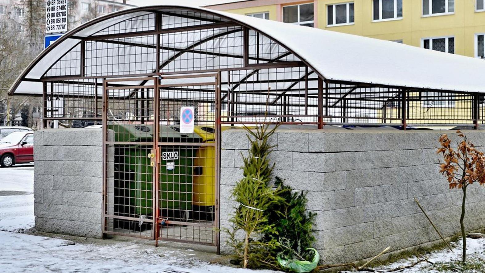 Nové kontajnerové stojiská majú zamknuté, legislatíva nepustí