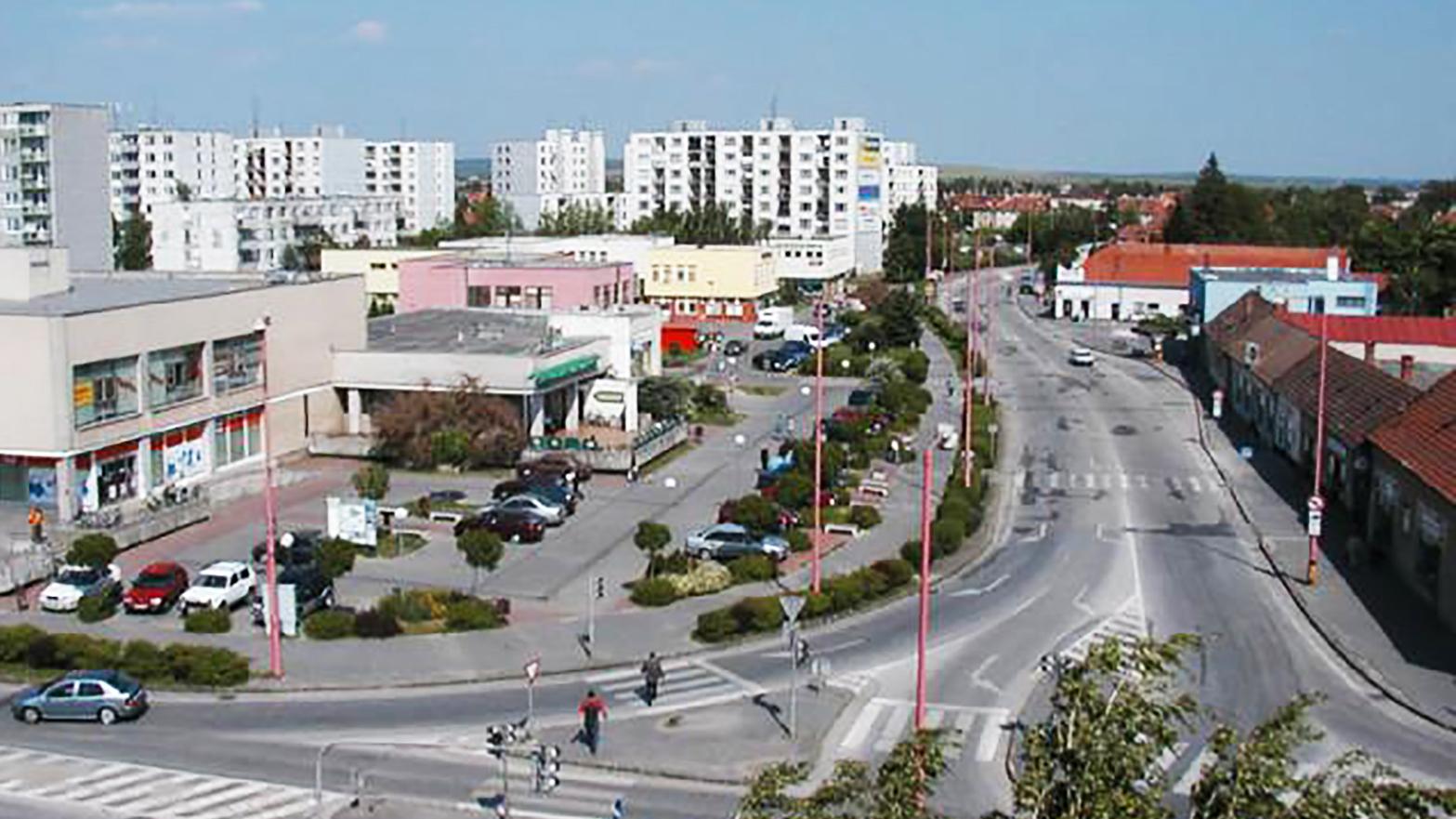 Poslanci riešia dve petície, jedna je za vznik ubytovne, druhá proti nej