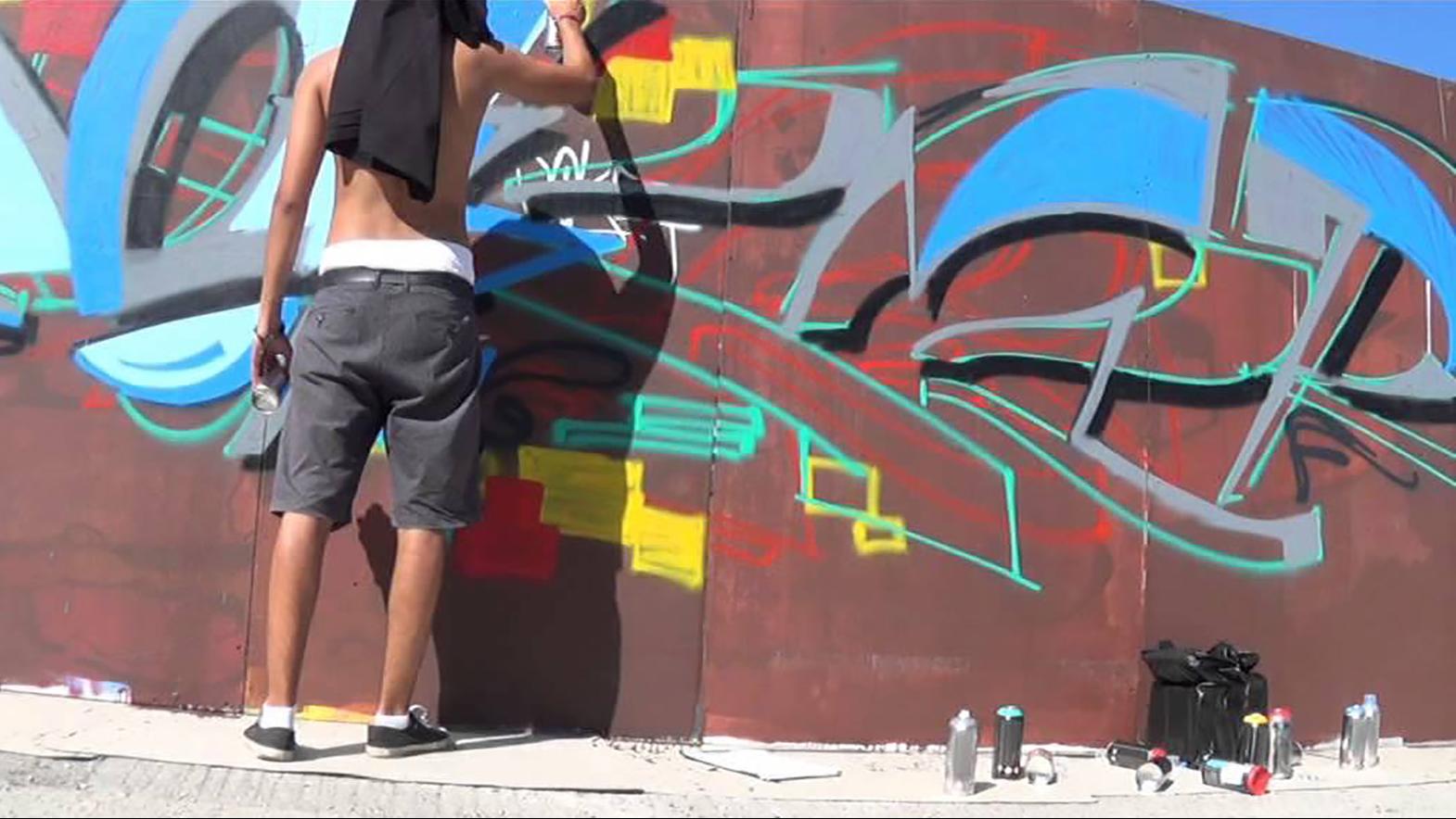 Bratislava ponúka sprejerom voľné plochy na maľbu legálnych grafitov