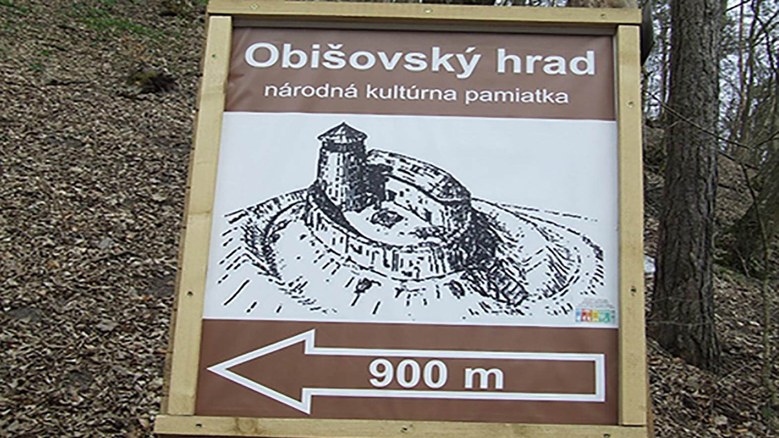 Hrad nad obcou je prvým, ktorý bol kompletne archeologicky preskúmaný