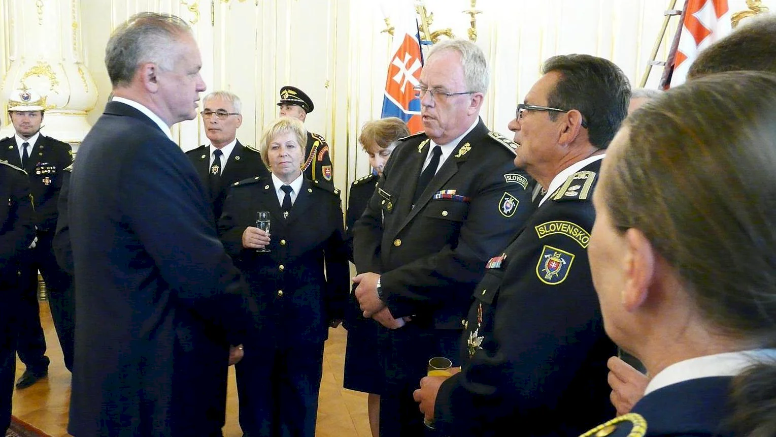 Prezident SR Andrej Kiska prijal dobrovoľných hasičov