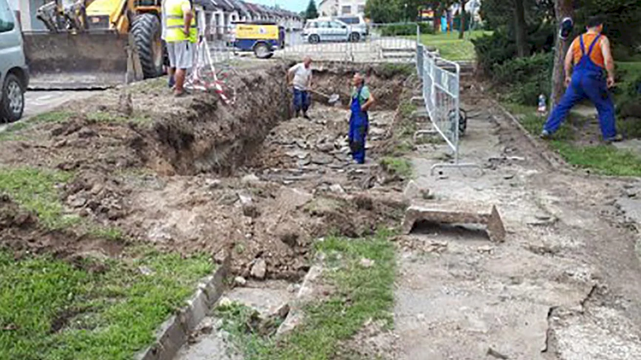 Mesto začalo s budovaním stojísk na polopodzemné kontajnery