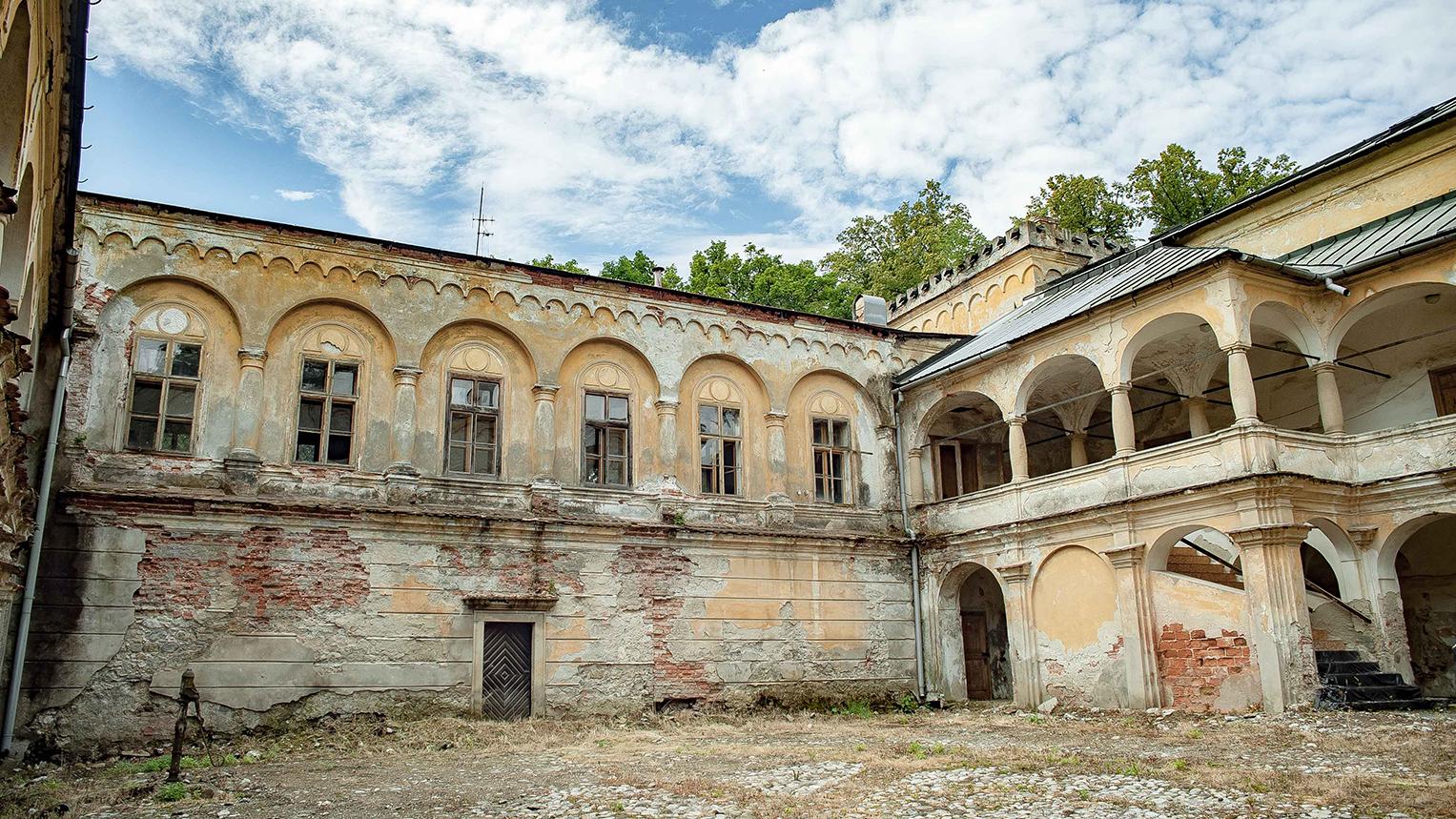 Na rekonštrukciu kaštieľa Radvanských vláda uvoľnila 2 milióny eur 