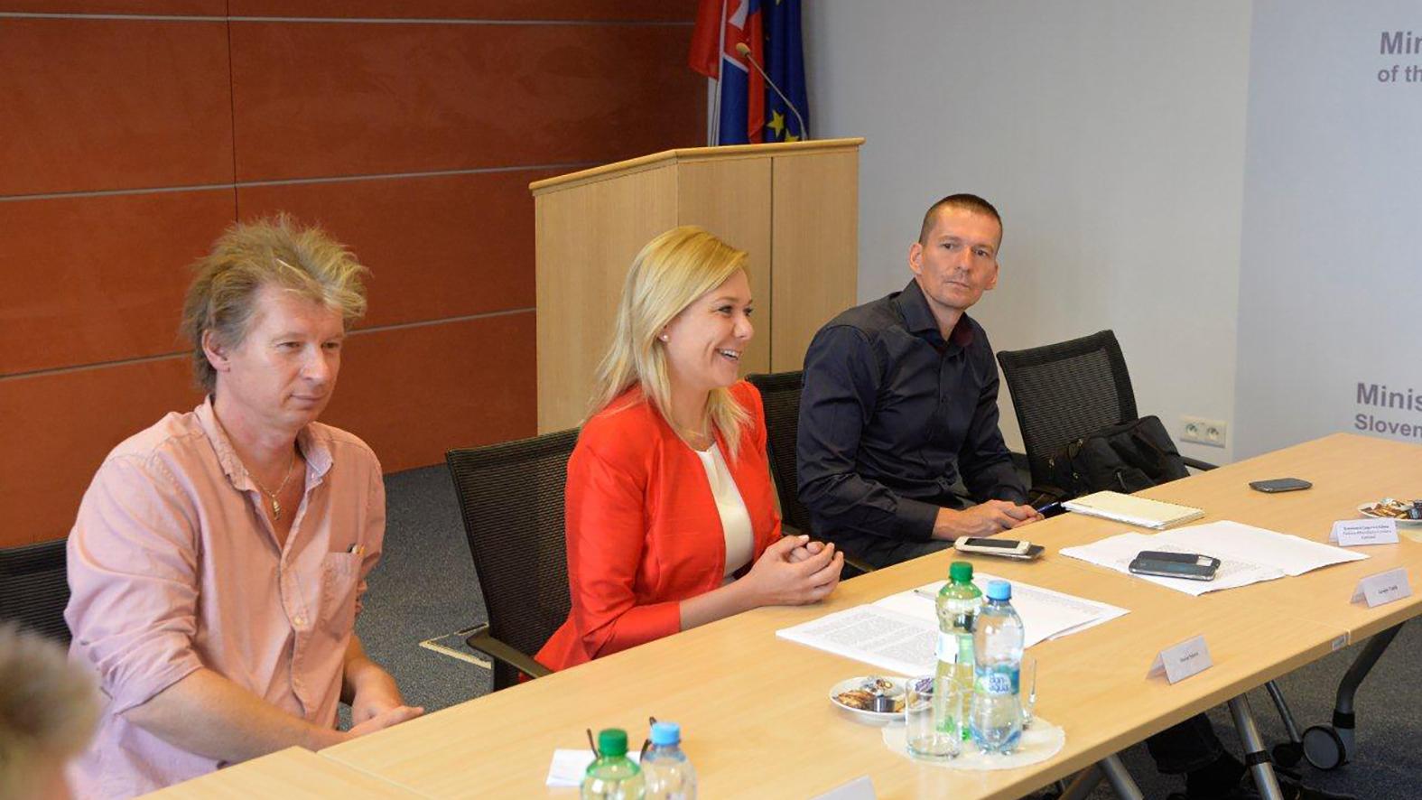 Zákon o registri mimovládnych organizácií chcem predložiť v septembri tohto roka