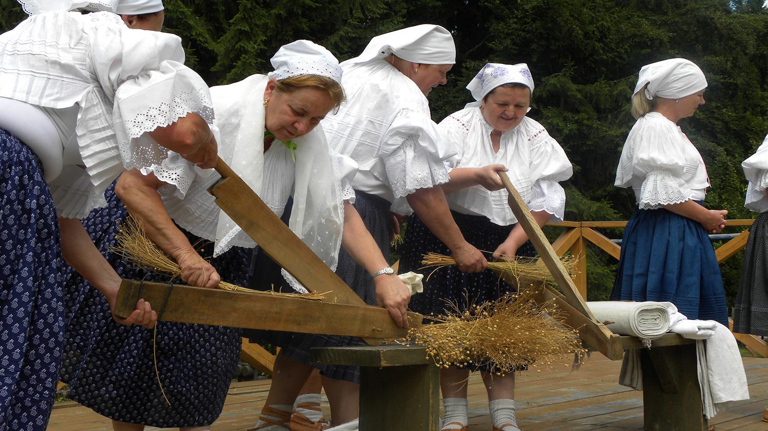 Ľanová nedeľa v Skanzene Vychylovka - Nová Bystrica