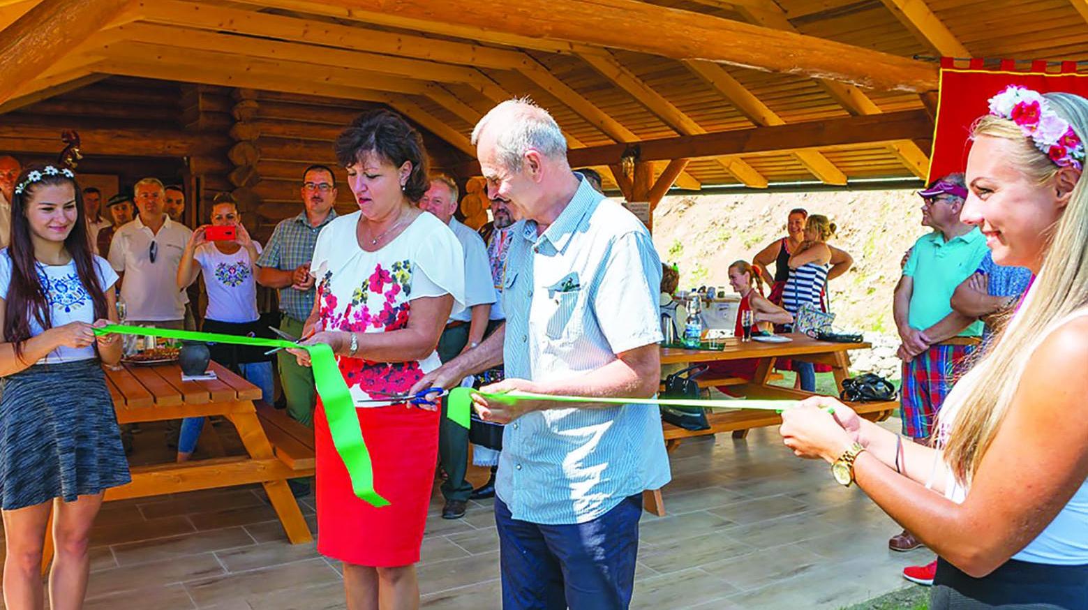 Pokrstili novú publikáciu o Pustom hrade