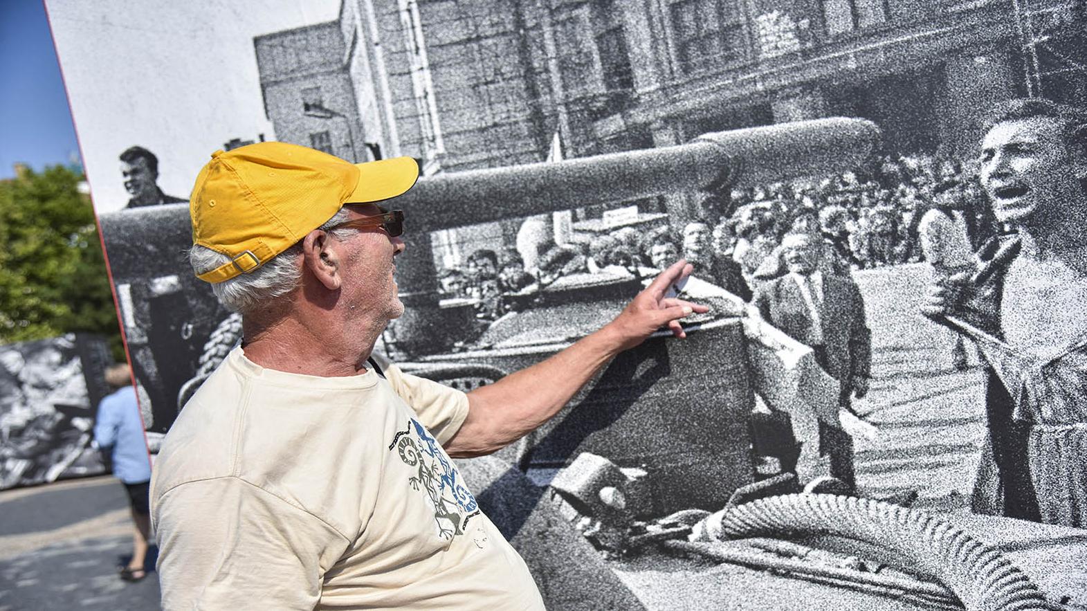 Otvorili výstavu Invázia August 68, pripomína vpád vojsk a občiansky odpor