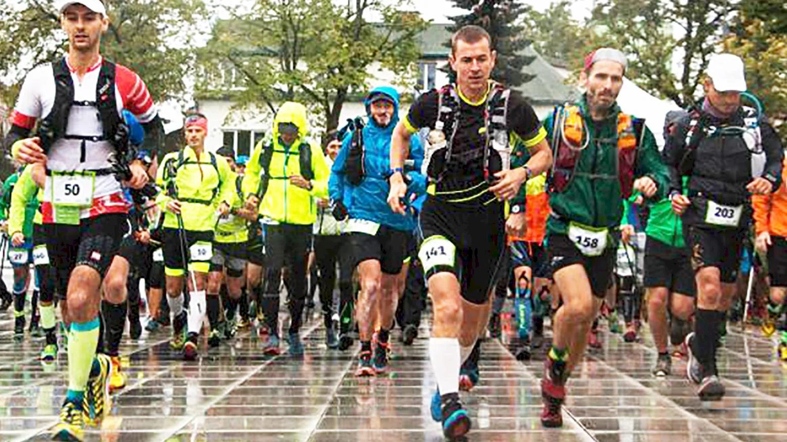 Ultramaratón PONITRIANSKA STOVKA 2018 opäť štartuje z Handlovej.