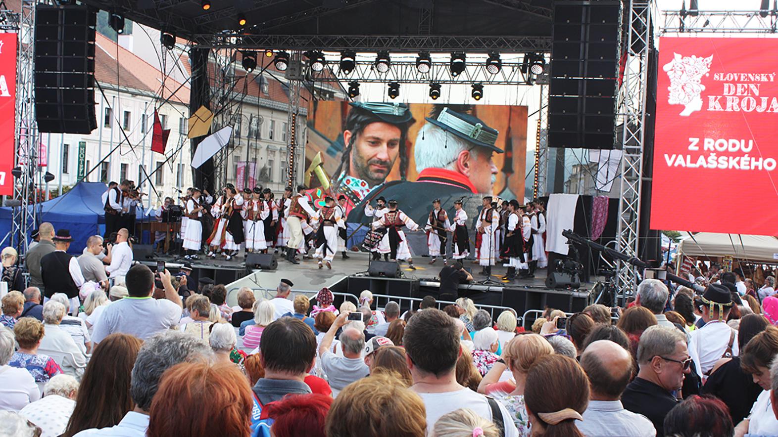Banská Bystrica ožila folklórom