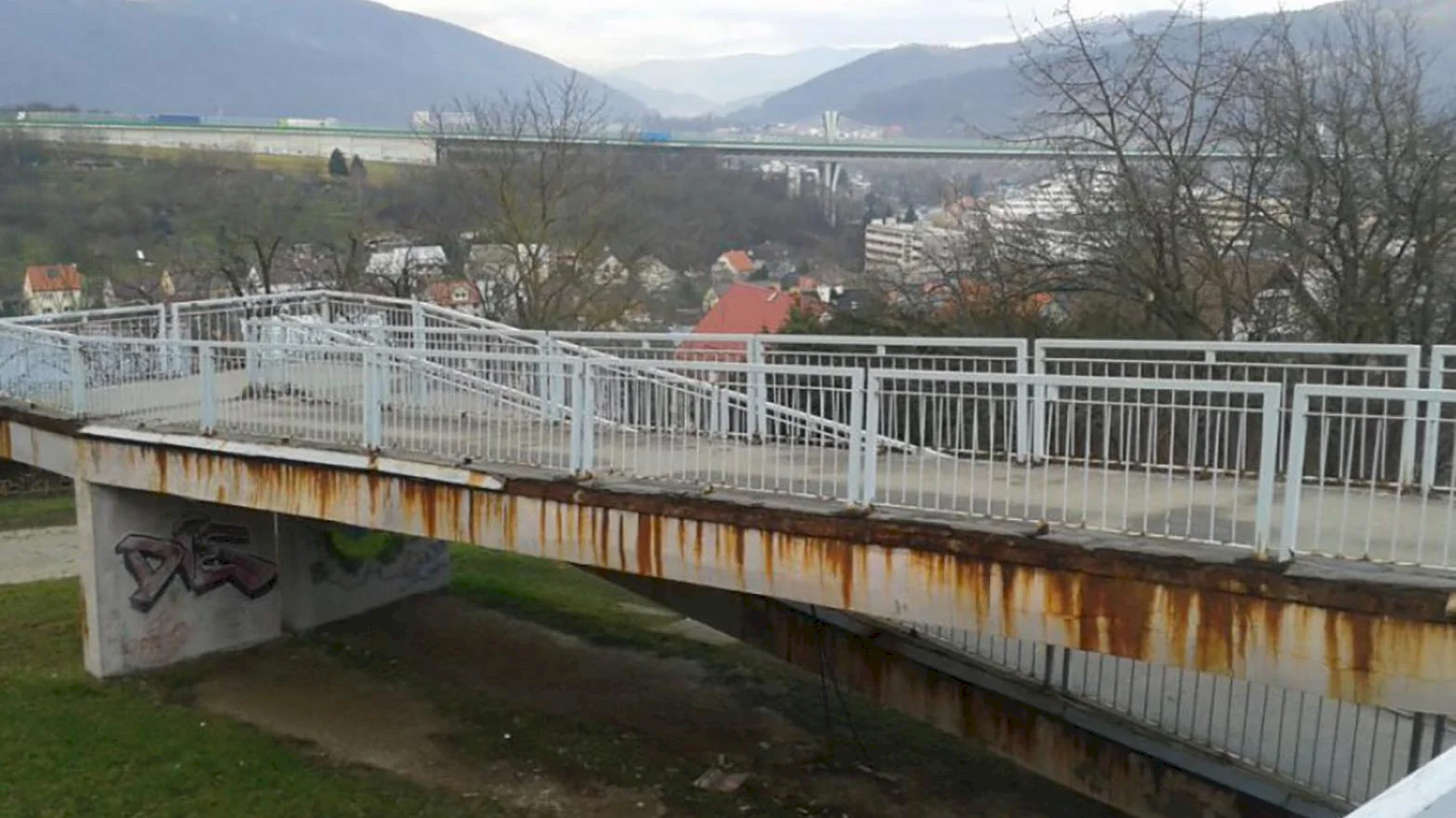 Za zbúranie starej a výstavbu novej lávky zaplatí Považská Bystrica 250-tis.eur