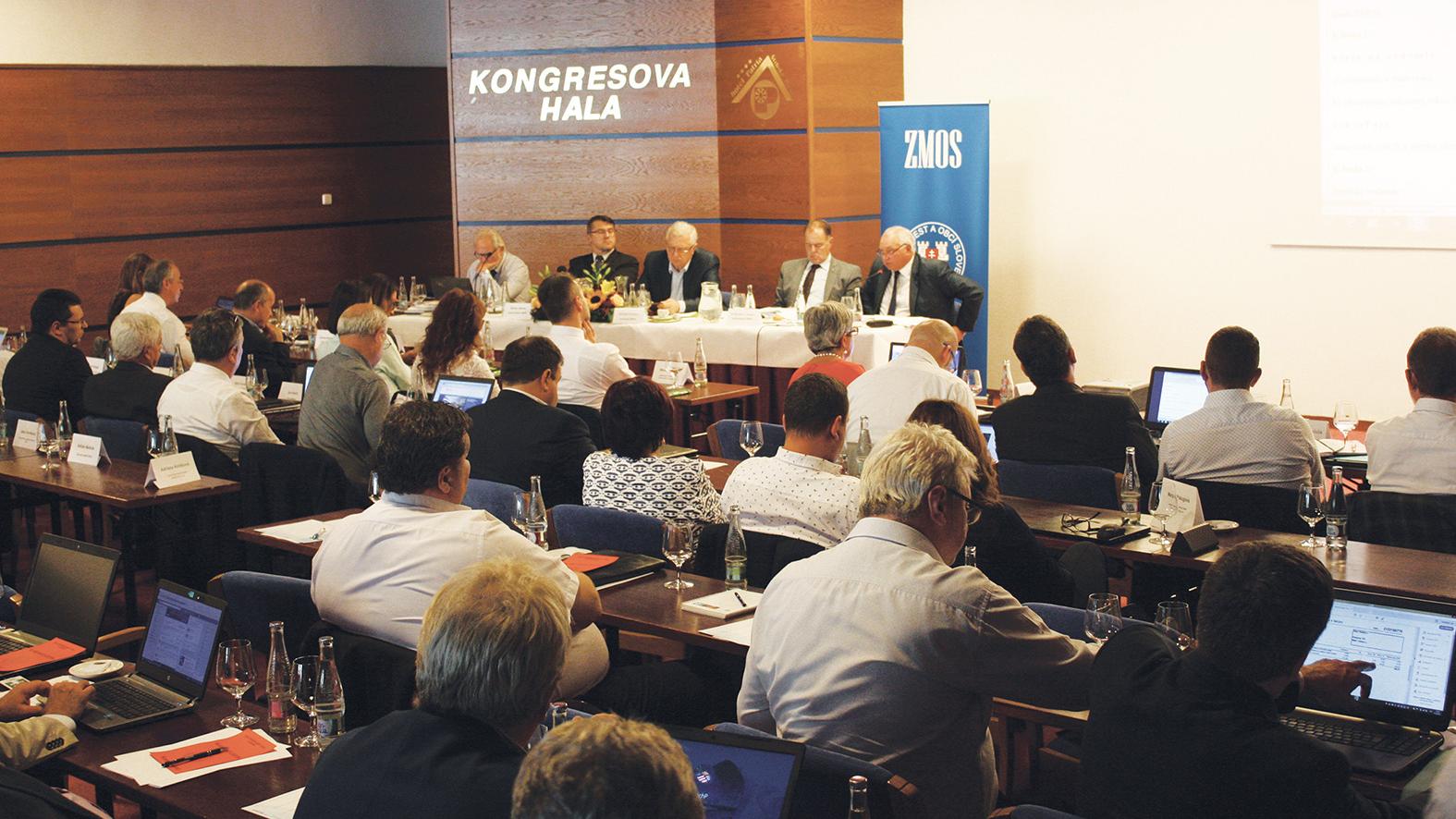 Rada ZMOS prijala zásadný postoj k aplikácii zákona o sociálnych službách