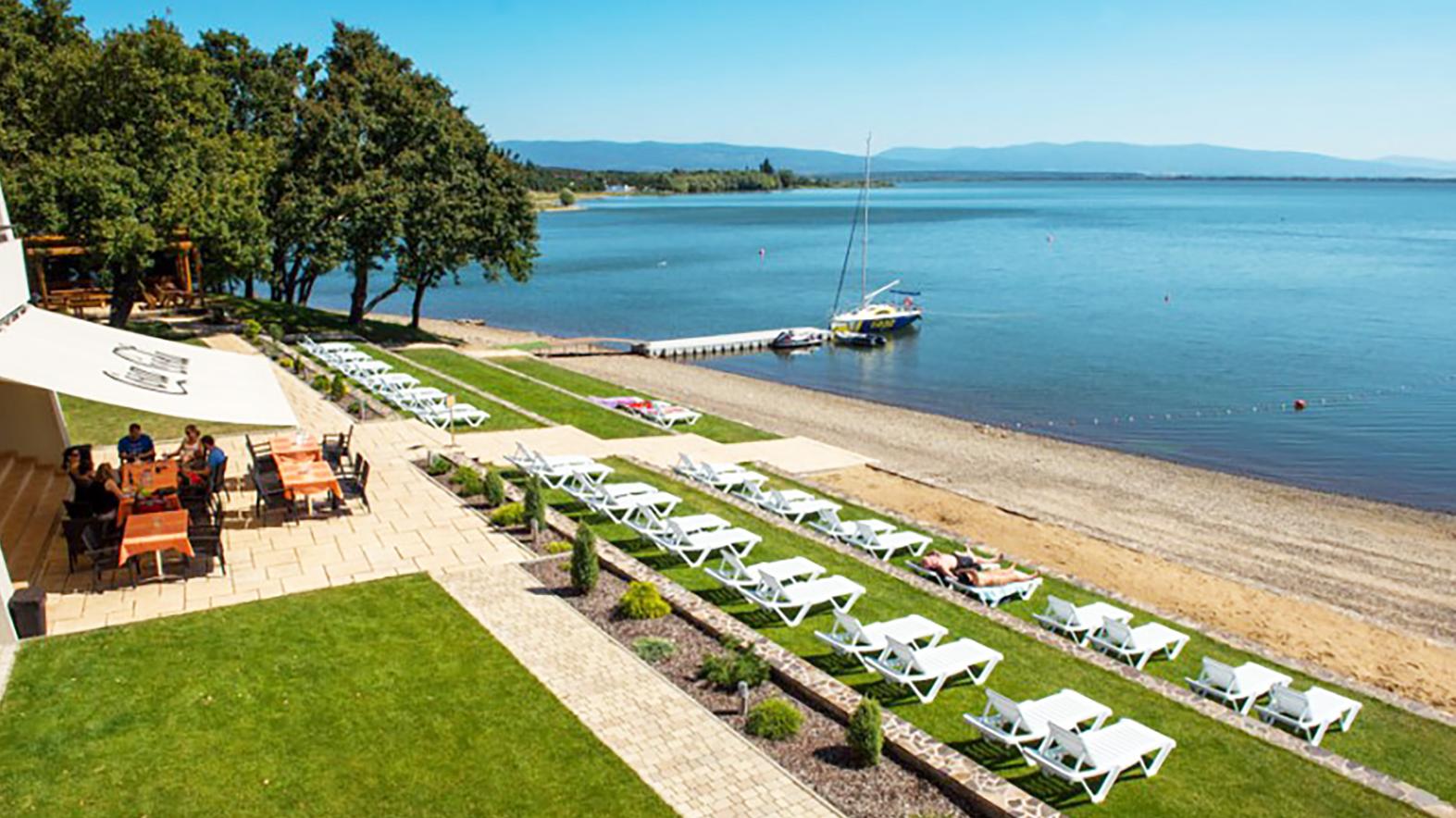 Architekti môžu predkladať návrhy na riešenie promenády na Šírave