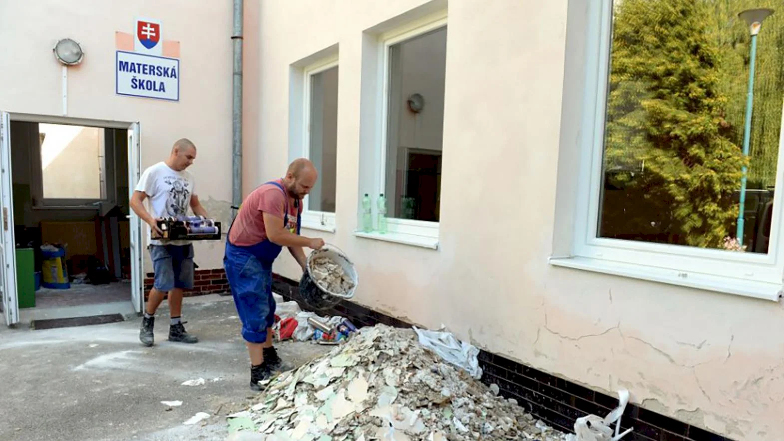 Druhú najväčšiu MŠ v meste rekonštruujú, dostane nové kúrenie aj fasádu