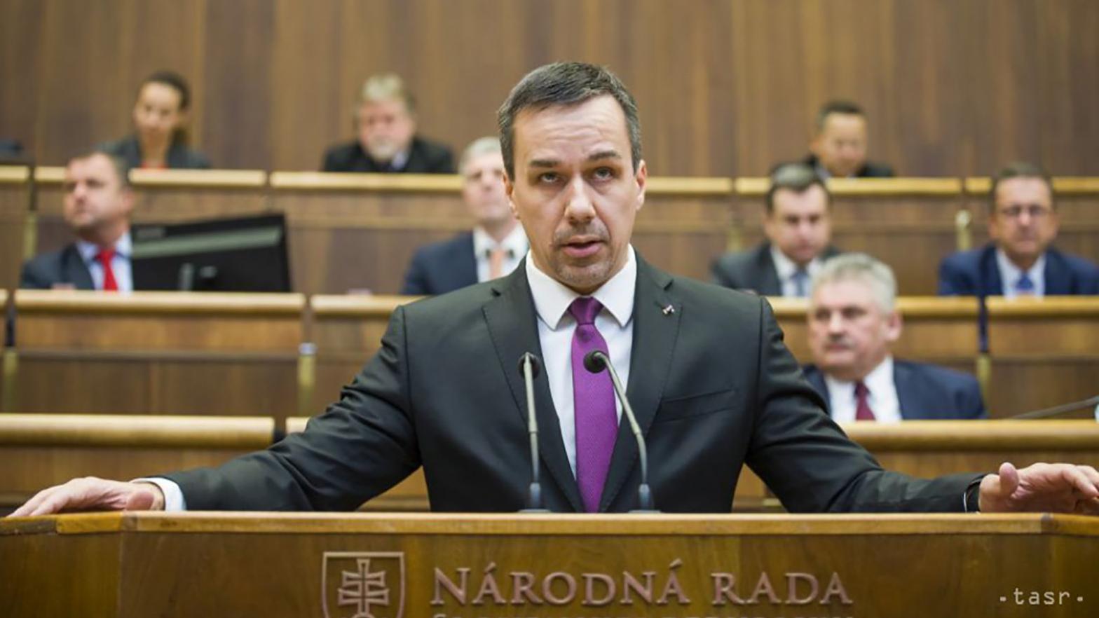E. Tomáš: Hľadáme formuláciu, aby mali deti obed skutočne zadarmo
