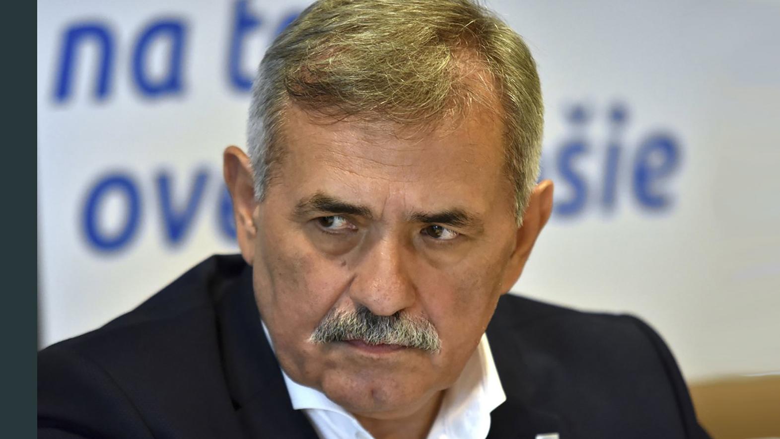 Primátor V. Zahorčák sa po štvrtý raz ujal vedenia mesta