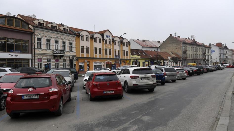 Mesto preberá parkovanie do svojej réžie od 7. januára