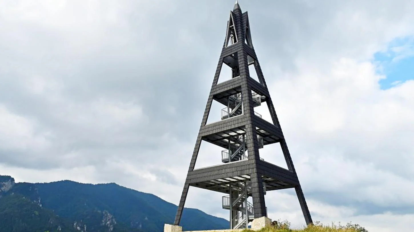 Na Malom vrchu nad obcou otvorili novú rozhľadňu