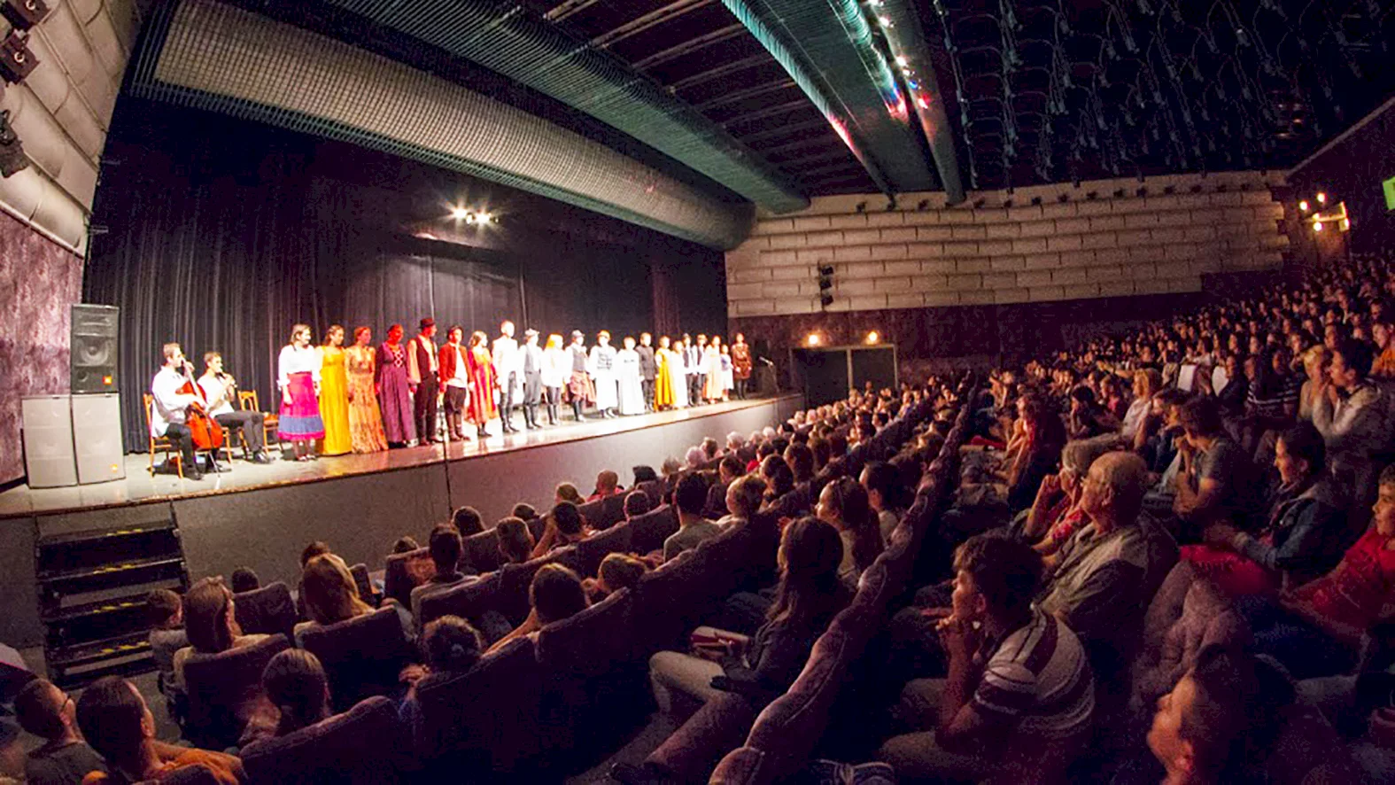 Kraj chce zriadiť profesionálne divadlo pre maďarskú komunitu