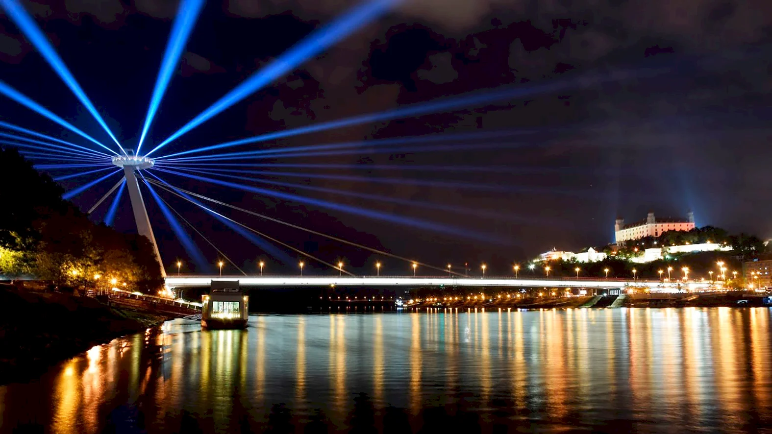 Bratislava plánuje zriadiť funkciu nočného primátora