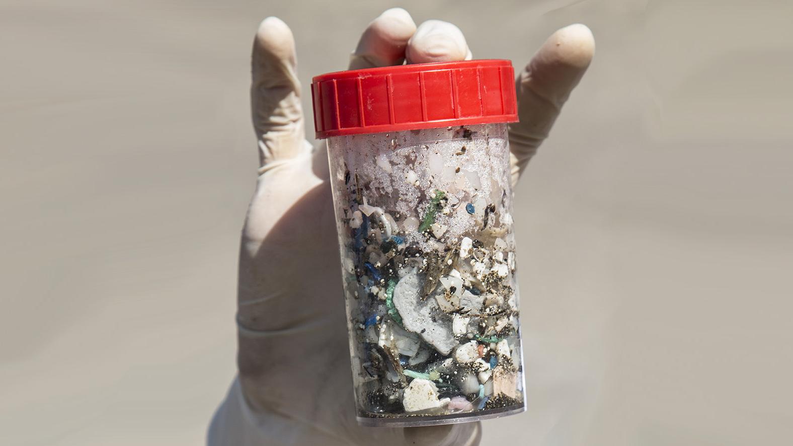 Čo pripravuje Európska chemická agentúra na ochranu pred mikroplastmi