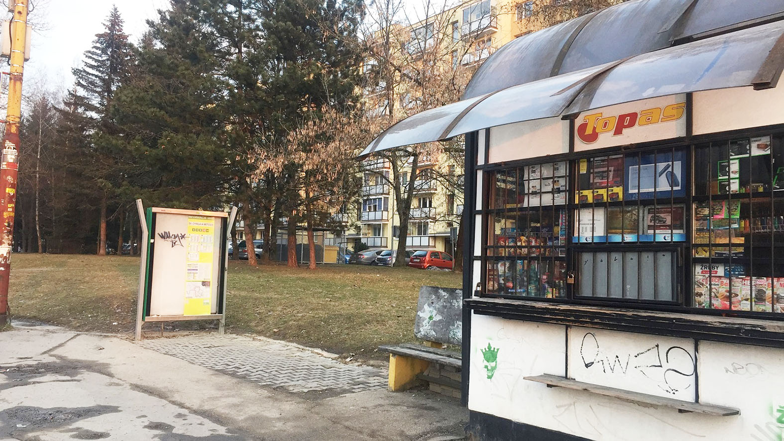 Rekonštrukcia zastávok v meste pokračuje. Aktuálne demontujú prístrešky