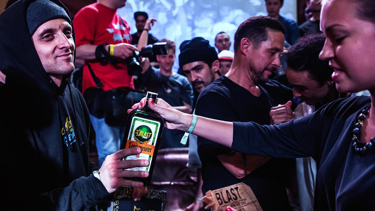 V Prahe si cez víkend zmerali sily stovky tanečníkov v Breakingu