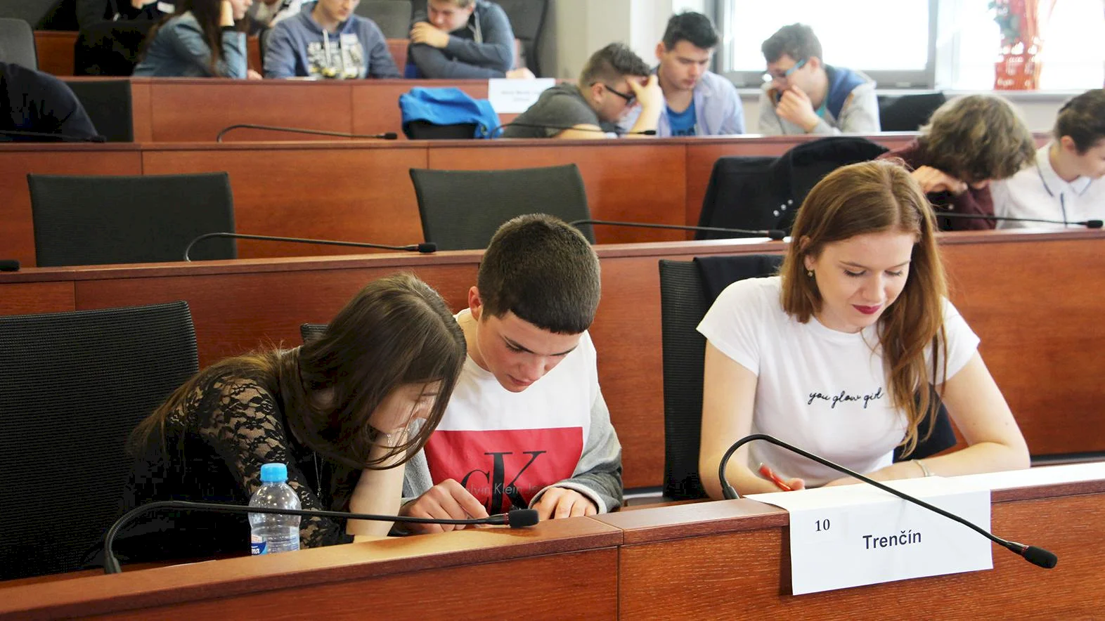 V medzinárodnej dejepisnej súťaži zabojovali študenti zo 14 gymnázií TSK