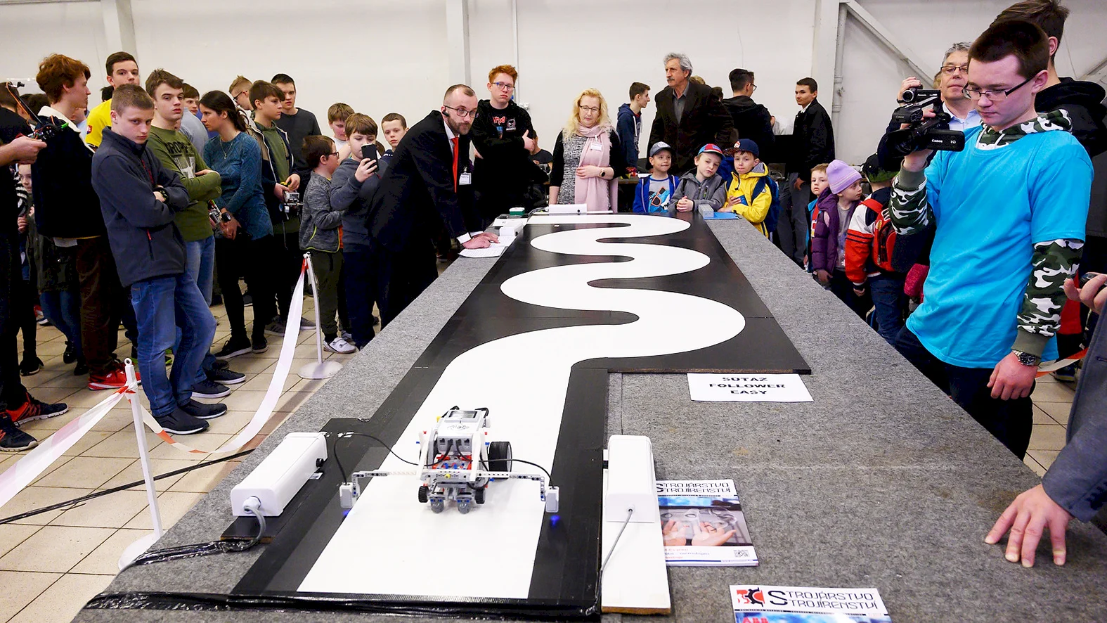 Na Trenčianskom robotickom dni si zmeralo sily rekordné  množstvo súťažiacich