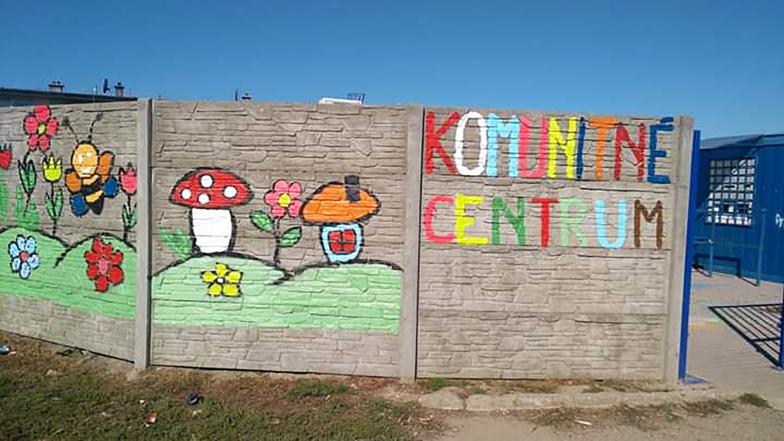 Naďalej pomáhame budovať komunitné centrá