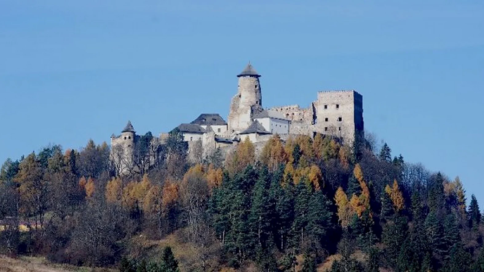 V Pieninách i na hrade štartuje letná turistická sezóna