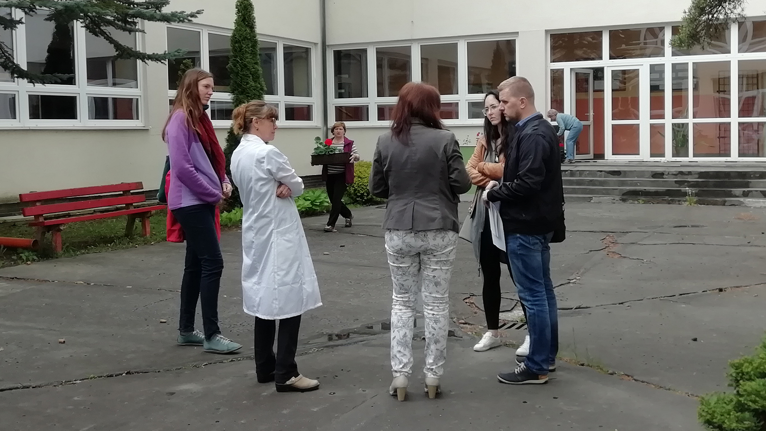 V átriu školy v Poprade vytvoria jazierko a zvýšia biodiverzitu
