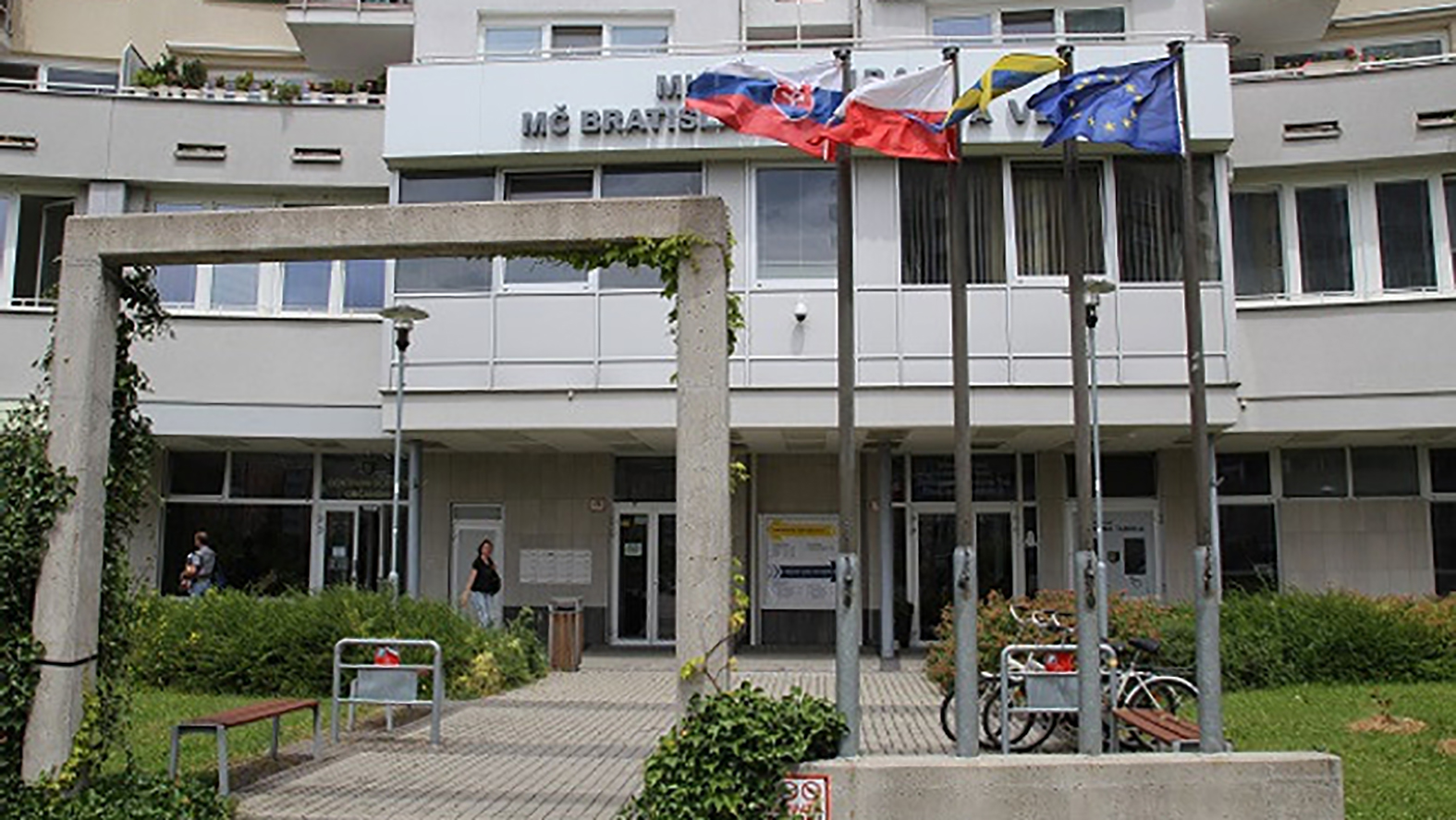 Karlova Ves bude zvažovať vstup do ÚMS
