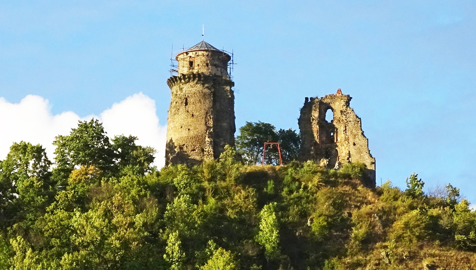 Hrad aj tento rok obnovujú, vo veži pribudne ďalšie podlažie